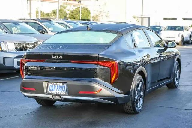 2026 Kia K4 LXS