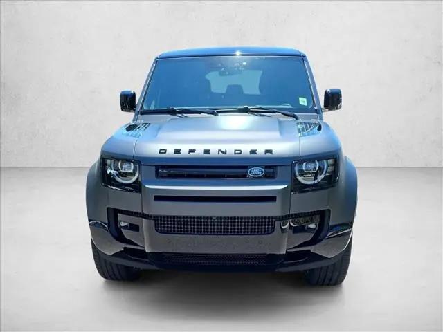 2026 Land Rover Defender P525 V8