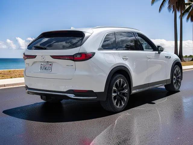 2024 Mazda X-90 Premium Plus