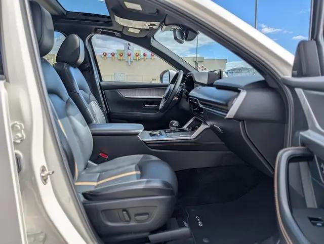 2024 Mazda X-90 Premium Plus