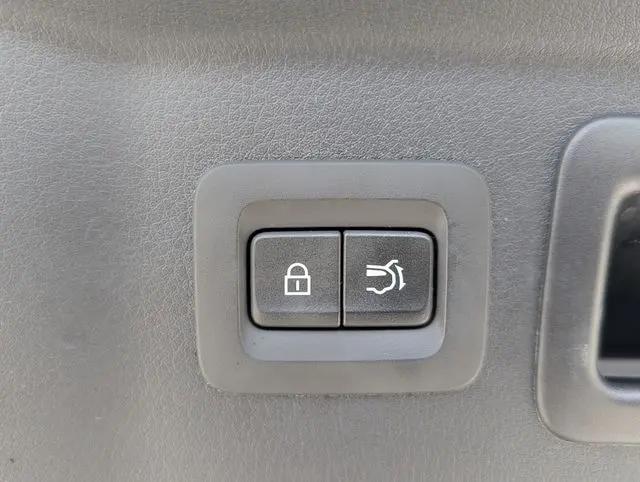 2024 Mazda X-90 Premium Plus