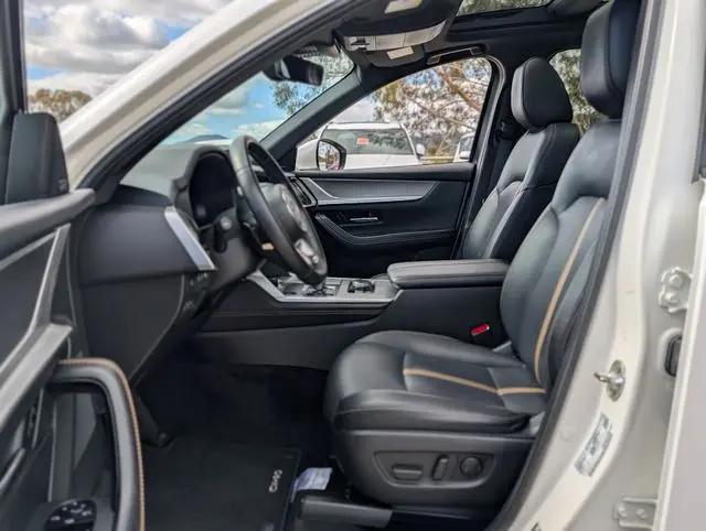 2024 Mazda X-90 Premium Plus