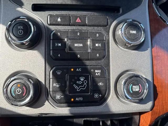 2015 Ford F-250 LARIAT