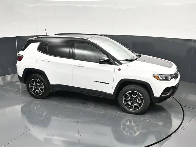 2025 Jeep Compass Trailhawk 4x4