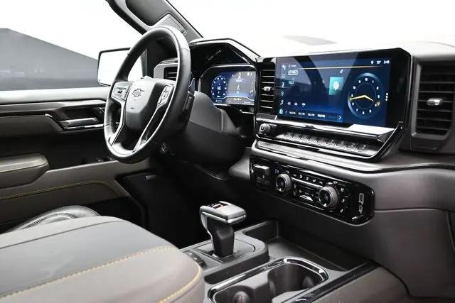 2023 Chevrolet Silverado 1500 4WD Crew Cab Short Bed ZR2