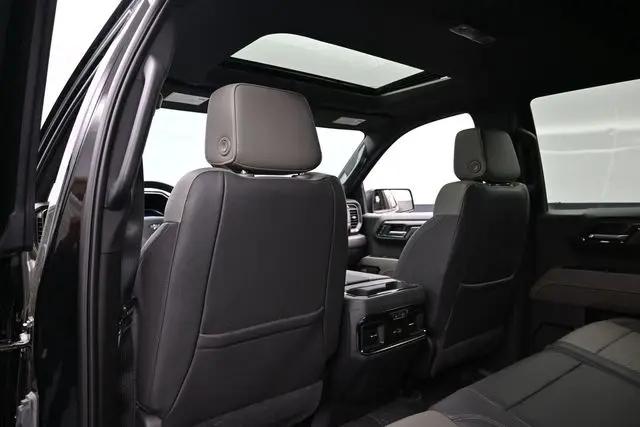 2023 Chevrolet Silverado 1500 4WD Crew Cab Short Bed ZR2