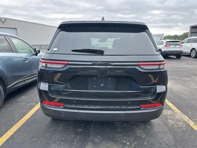 2025 Jeep Grand Cherokee Altitude 4x4