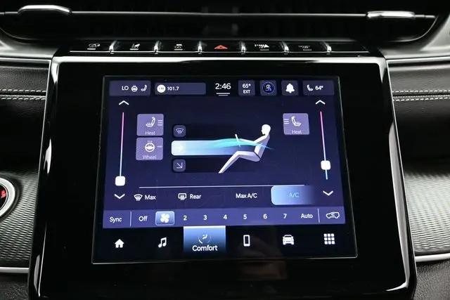 2025 Jeep Grand Cherokee Altitude 4x4