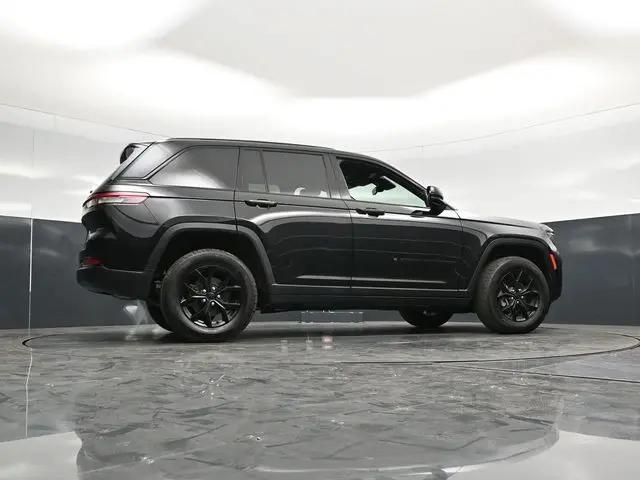 2025 Jeep Grand Cherokee Altitude 4x4