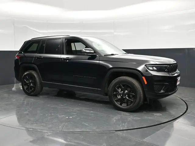 2025 Jeep Grand Cherokee Altitude 4x4