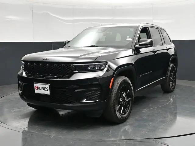 2025 Jeep Grand Cherokee Altitude 4x4