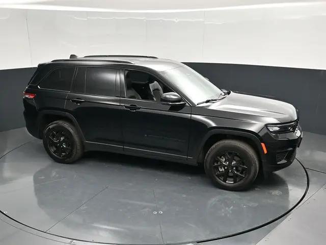 2025 Jeep Grand Cherokee Altitude 4x4