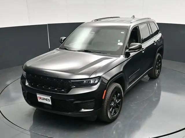 2025 Jeep Grand Cherokee Altitude 4x4