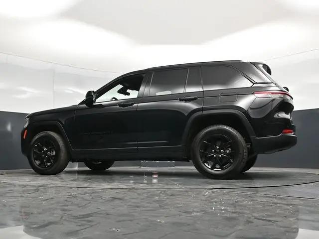 2025 Jeep Grand Cherokee Altitude 4x4