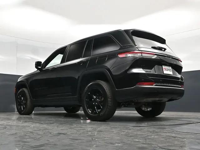 2025 Jeep Grand Cherokee Altitude 4x4