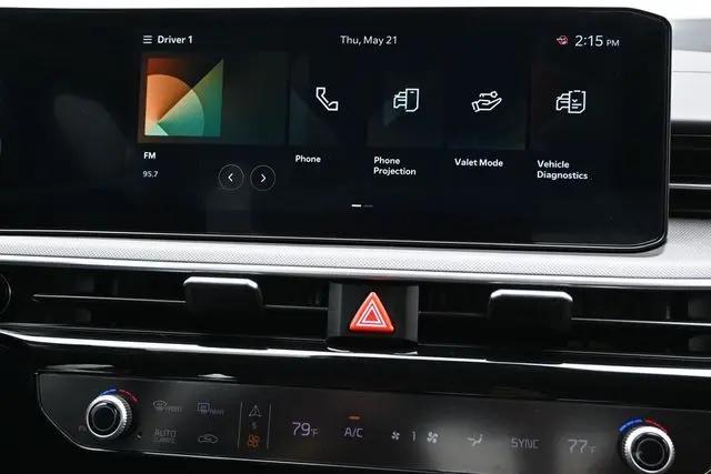 2025 Kia K5 LXS