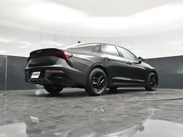 2025 Kia K5 LXS