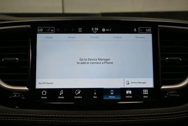 2027 Chrysler Pacifica Select