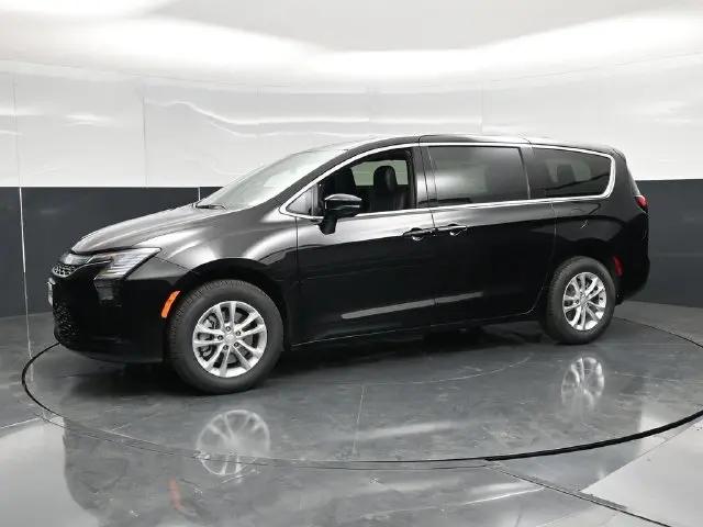 2027 Chrysler Pacifica Select AWD