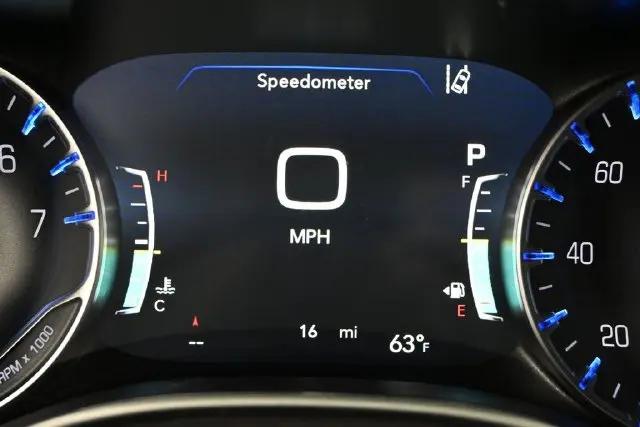 2027 Chrysler Pacifica Select AWD