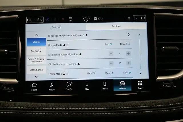 2027 Chrysler Pacifica Select AWD