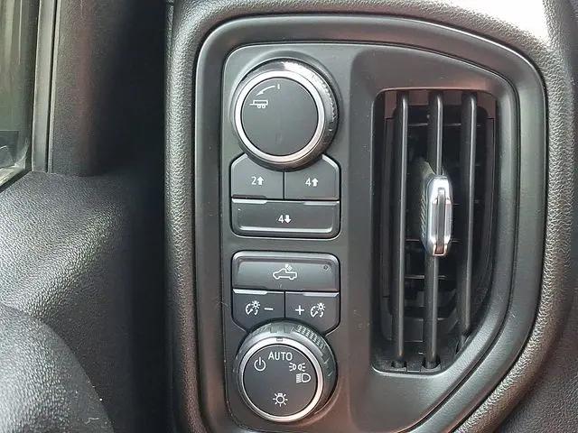 2022 Chevrolet Silverado 2500HD 4WD Crew Cab Standard Bed WT