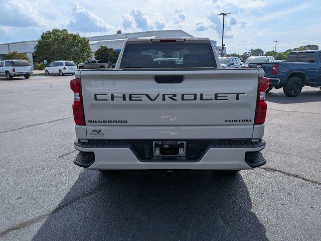 2026 Chevrolet Silverado 1500 4WD Crew Cab Short Bed Custom