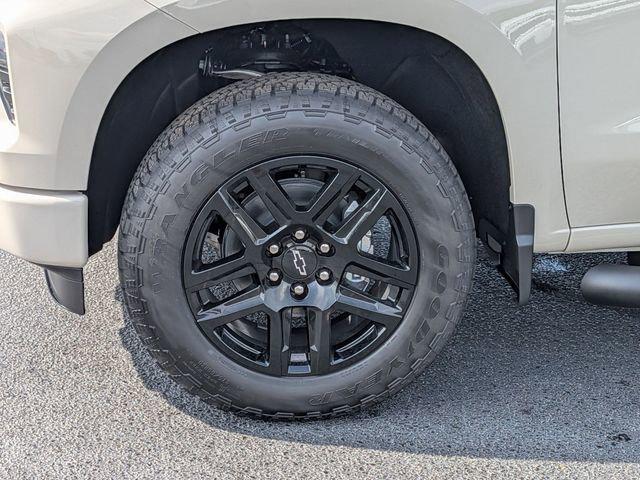 2026 Chevrolet Silverado 1500 4WD Crew Cab Short Bed Custom