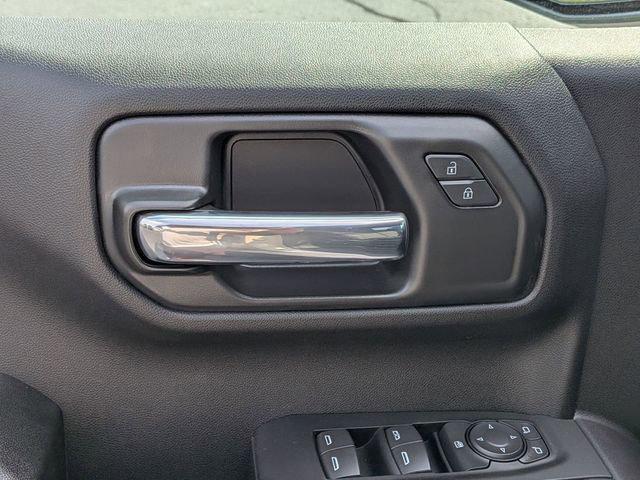 2026 Chevrolet Silverado 1500 4WD Crew Cab Short Bed Custom