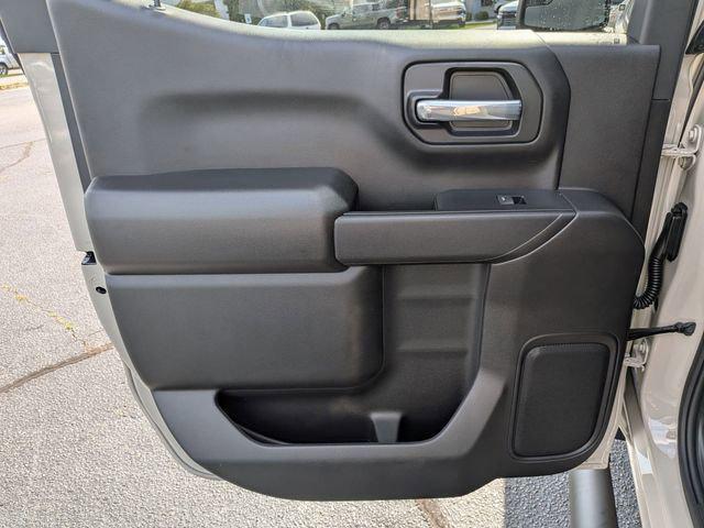 2026 Chevrolet Silverado 1500 4WD Crew Cab Short Bed Custom