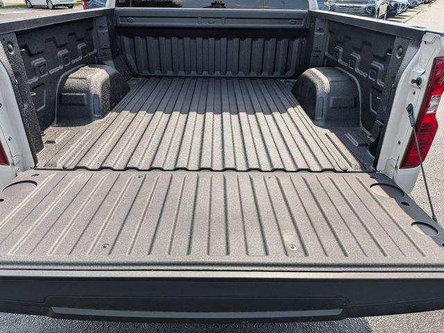 2026 Chevrolet Silverado 1500 4WD Crew Cab Short Bed Custom