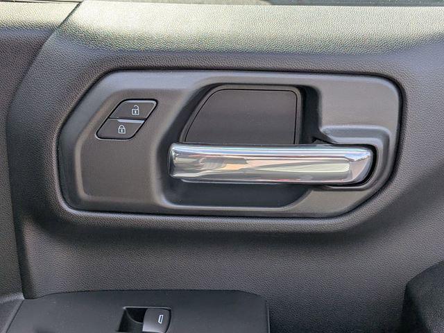 2026 Chevrolet Silverado 1500 4WD Crew Cab Short Bed Custom
