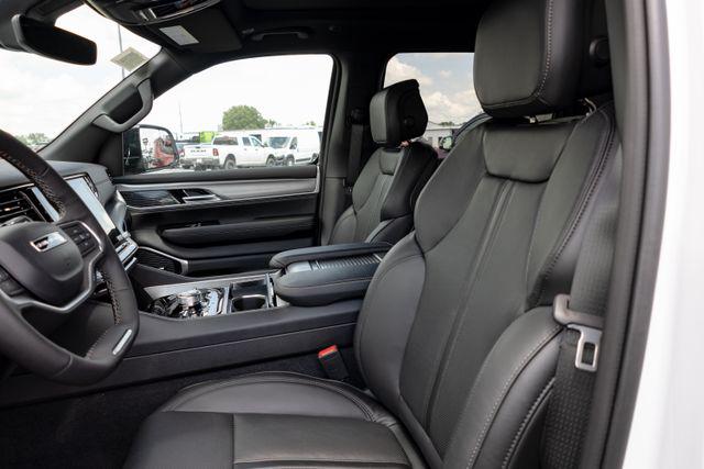 2026 Jeep Grand Wagoneer Upland