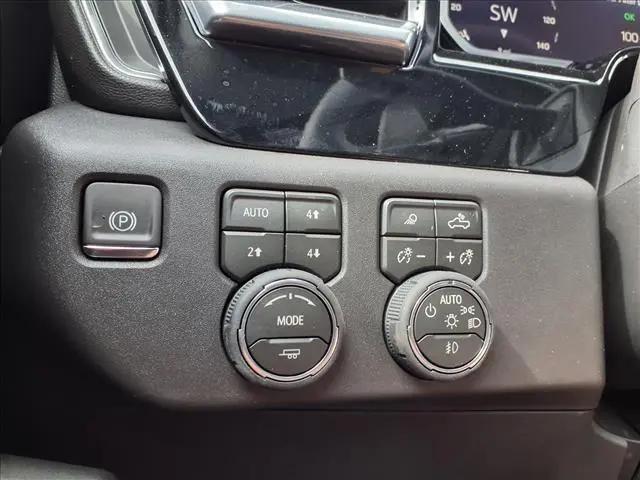2026 Chevrolet Silverado 1500 4WD Crew Cab Short Bed LT Trail Boss