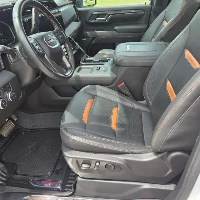 2024 GMC Sierra 2500HD 4WD Crew Cab Standard Bed AT4