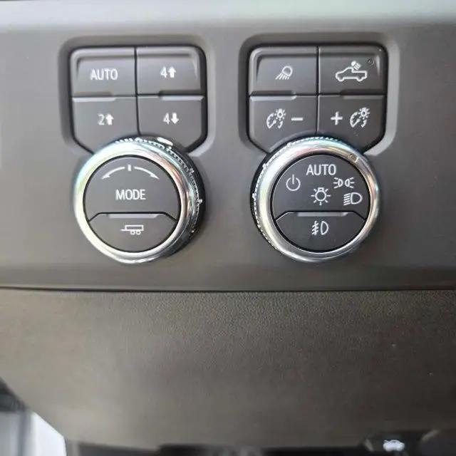 2024 GMC Sierra 2500HD 4WD Crew Cab Standard Bed AT4