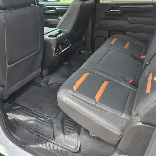 2024 GMC Sierra 2500HD 4WD Crew Cab Standard Bed AT4