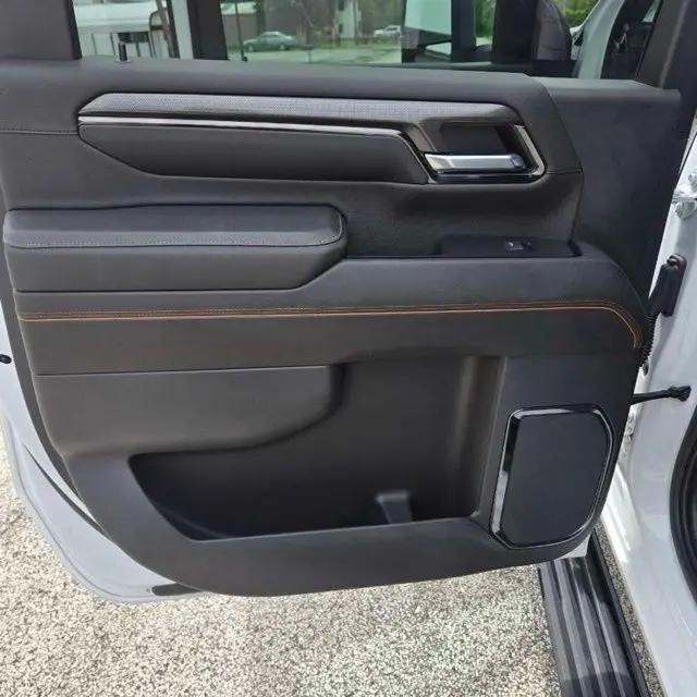 2024 GMC Sierra 2500HD 4WD Crew Cab Standard Bed AT4