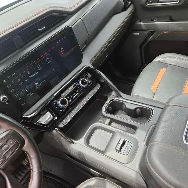 2024 GMC Sierra 2500HD 4WD Crew Cab Standard Bed AT4