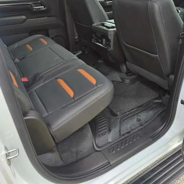 2024 GMC Sierra 2500HD 4WD Crew Cab Standard Bed AT4