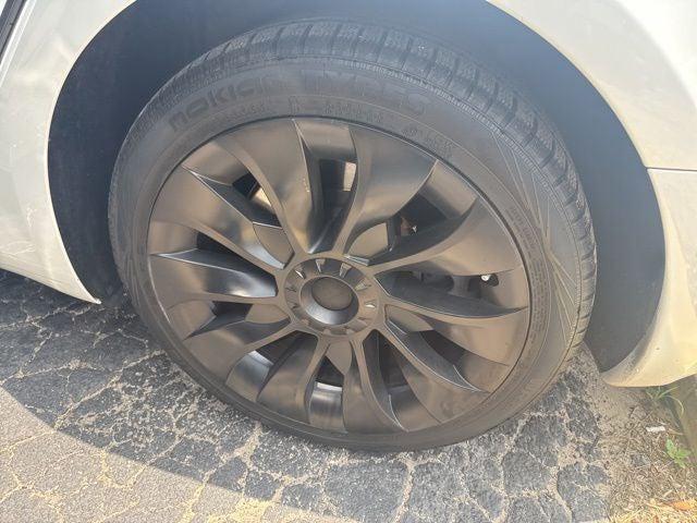 2022 Tesla Model 3 Long Range Dual Motor All-Wheel Drive