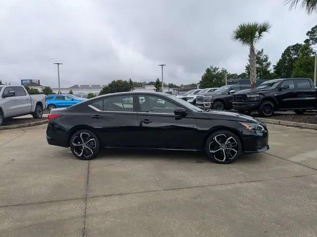 2024 Nissan Altima SR FWD