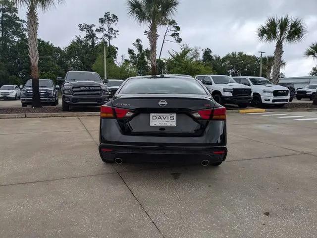 2024 Nissan Altima SR FWD