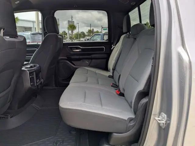 2025 Ram 1500 Big Horn Crew Cab 4x4 5'7" Box