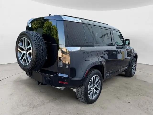 2026 Land Rover Defender P400 X-Dynamic SE