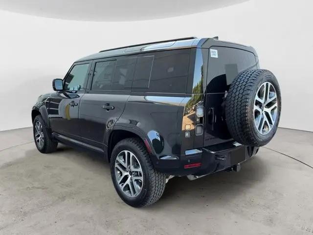 2026 Land Rover Defender P400 X-Dynamic SE