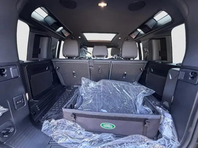 2026 Land Rover Defender P400 X-Dynamic SE