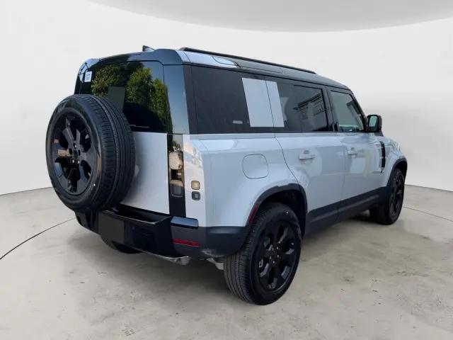 2026 Land Rover Defender P300 S