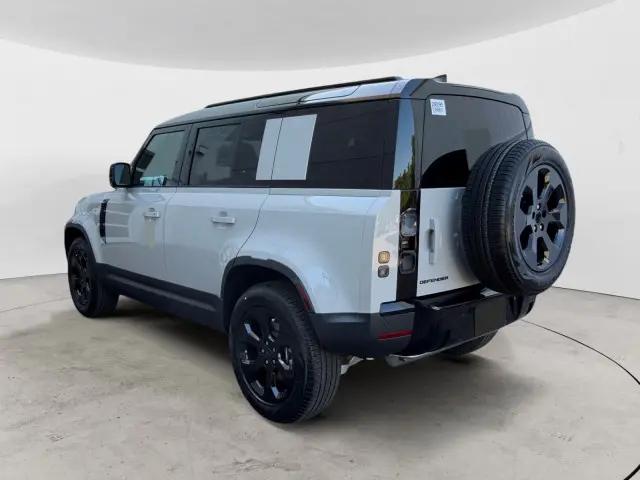 2026 Land Rover Defender P300 S