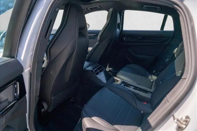 2025 Porsche Panamera 4